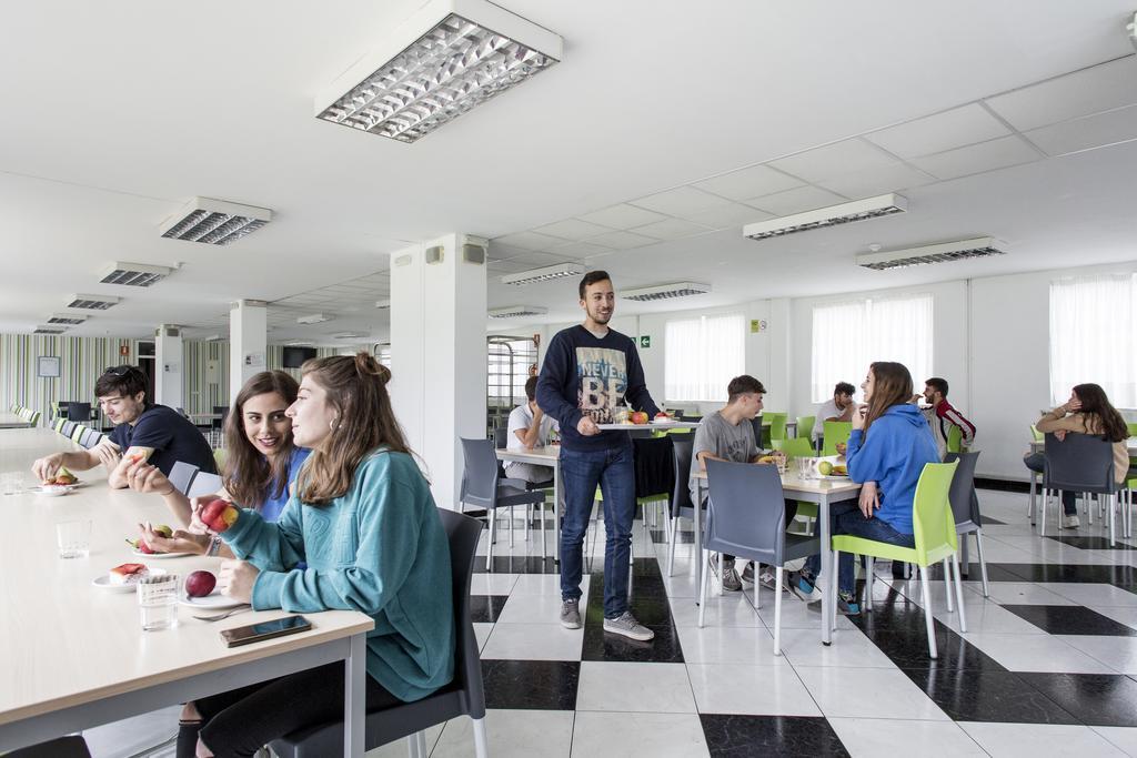 Residencia Universitaria Resa Siglo XXI Culleredo Zewnętrze zdjęcie